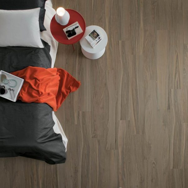 Napami Grisé 20x120 - Fliesen farbe Braun