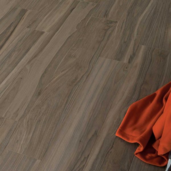 Napami Grisé 20x120 - Braun Boden