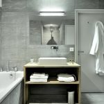 Zen-Badezimmer mit Cast – Home by U